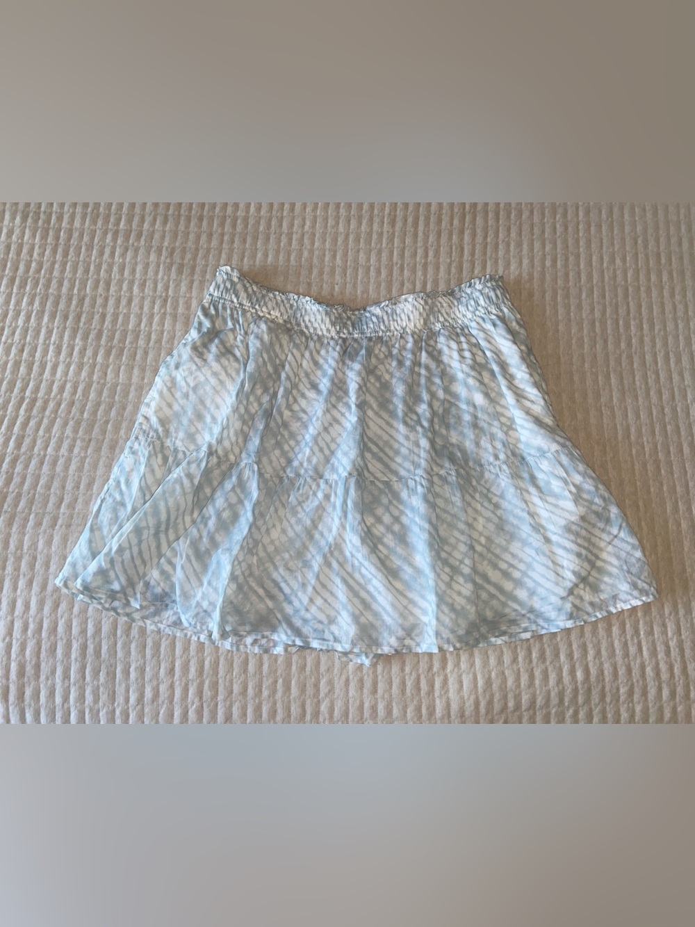 Gap blue & white skirt